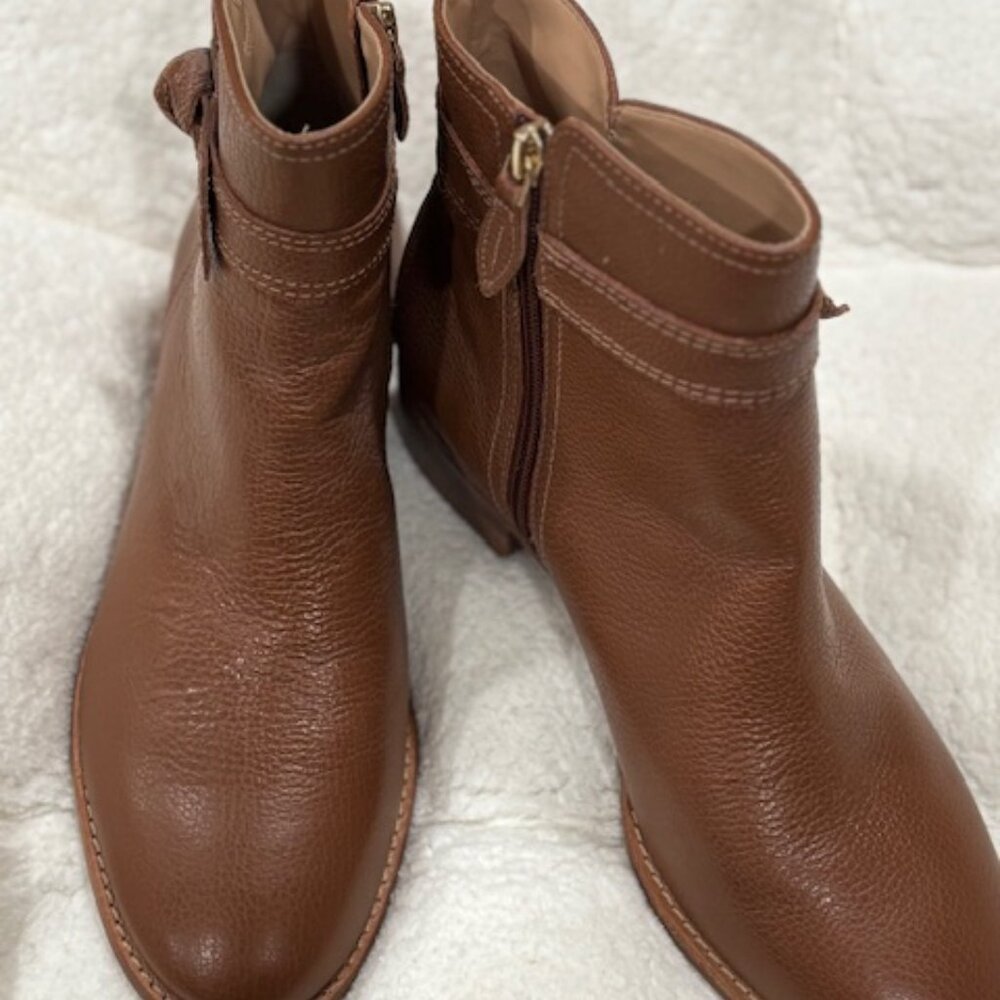 TALBOT'S Brazilian Leather Ankle Boots w/ Zippers & Bows NWOT SZ 9.5 SHIPS FAST!